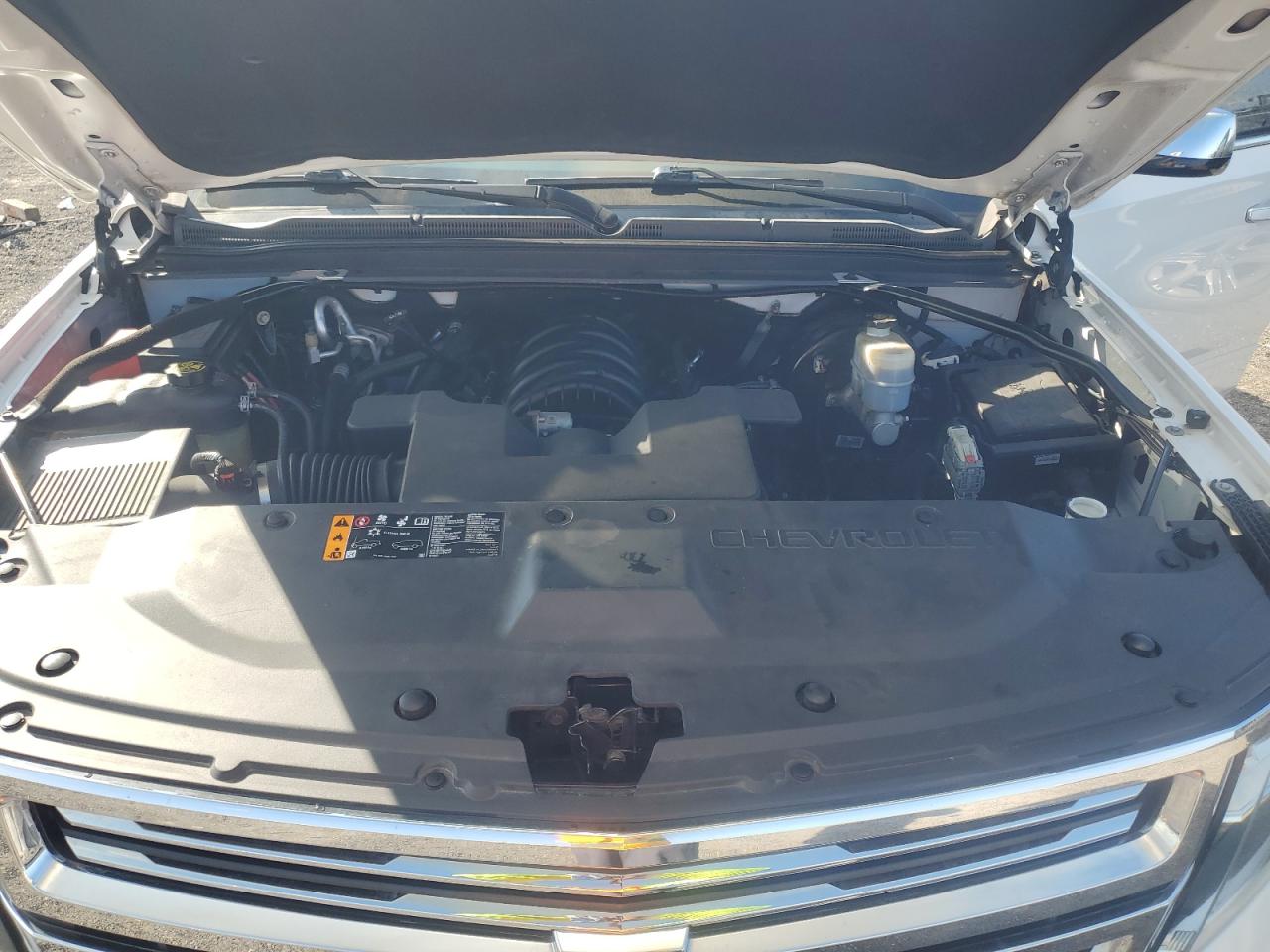 2018 Chevrolet Suburban C1500 Premier VIN: 1GNSCJKC2JR380542 Lot: 93391865