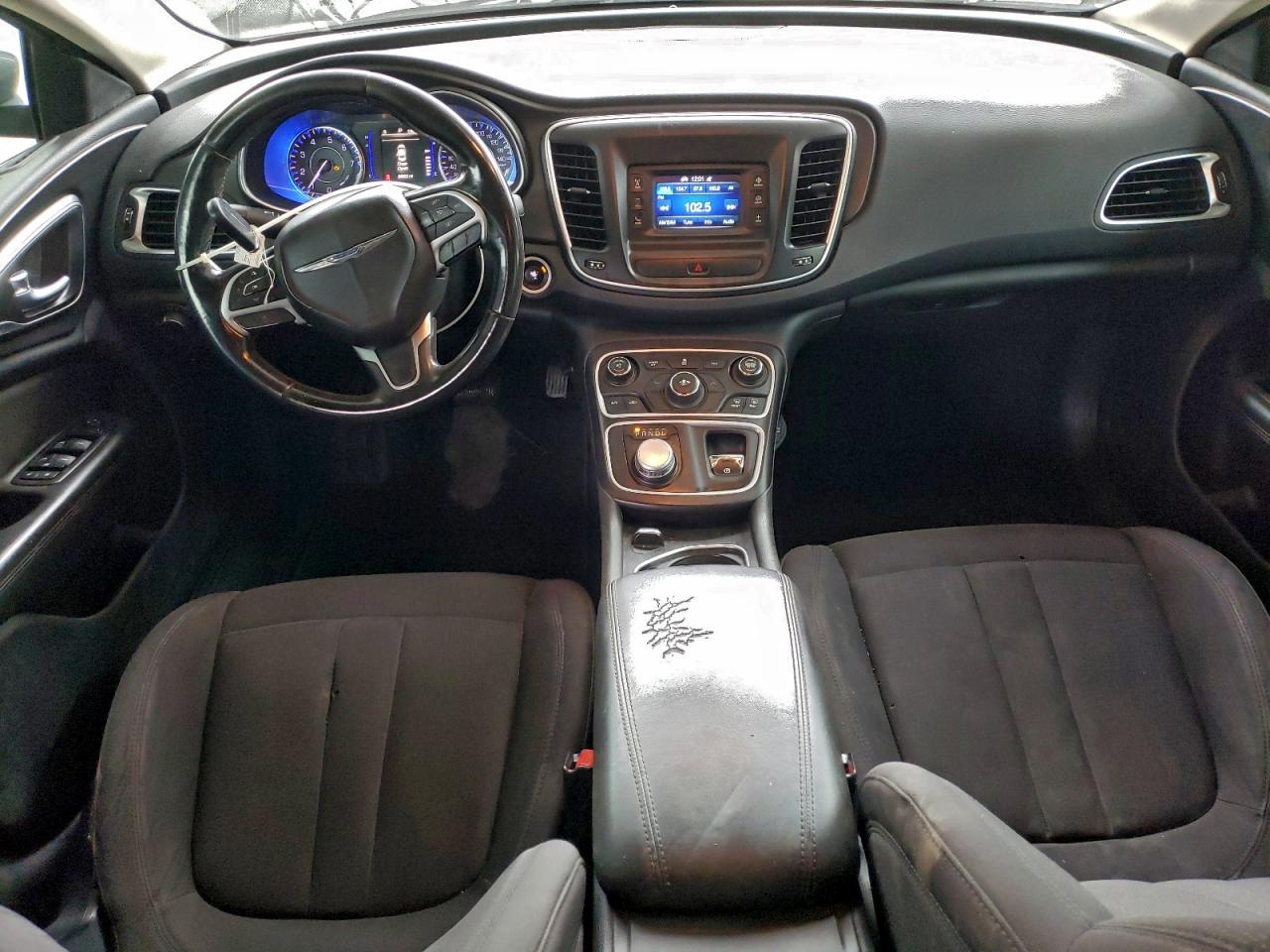 2015 Chrysler 200 Limited VIN: 1C3CCCAB0FN627271 Lot: 94444175