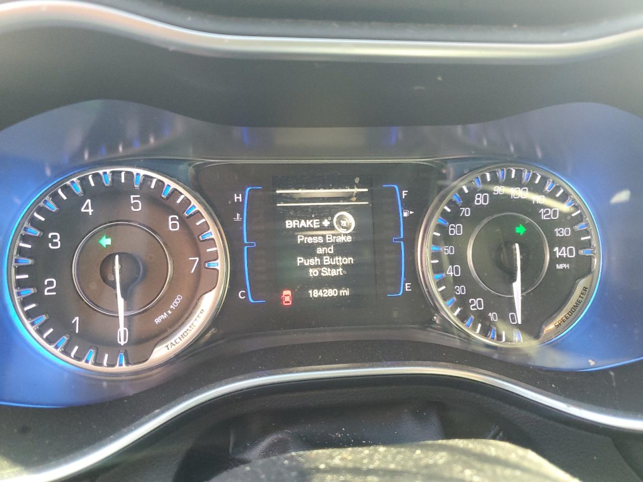 2016 Chrysler 200 Limited VIN: 1C3CCCAB1GN142042 Lot: 92803525