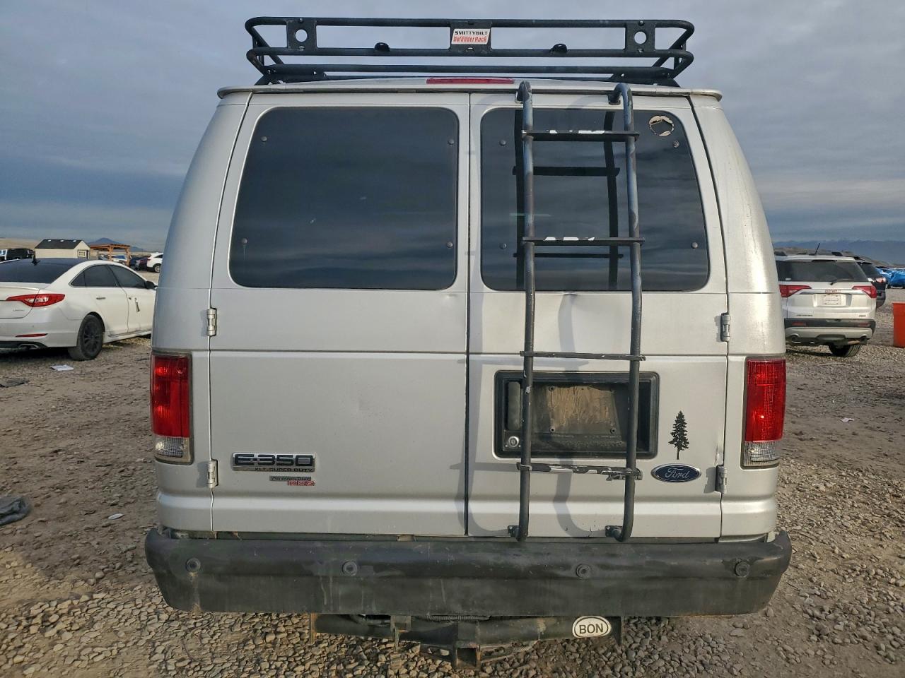 2011 Ford Econoline E350 Super Duty Wagon VIN: 1FBNE3BL0BDA67763 Lot: 94111955