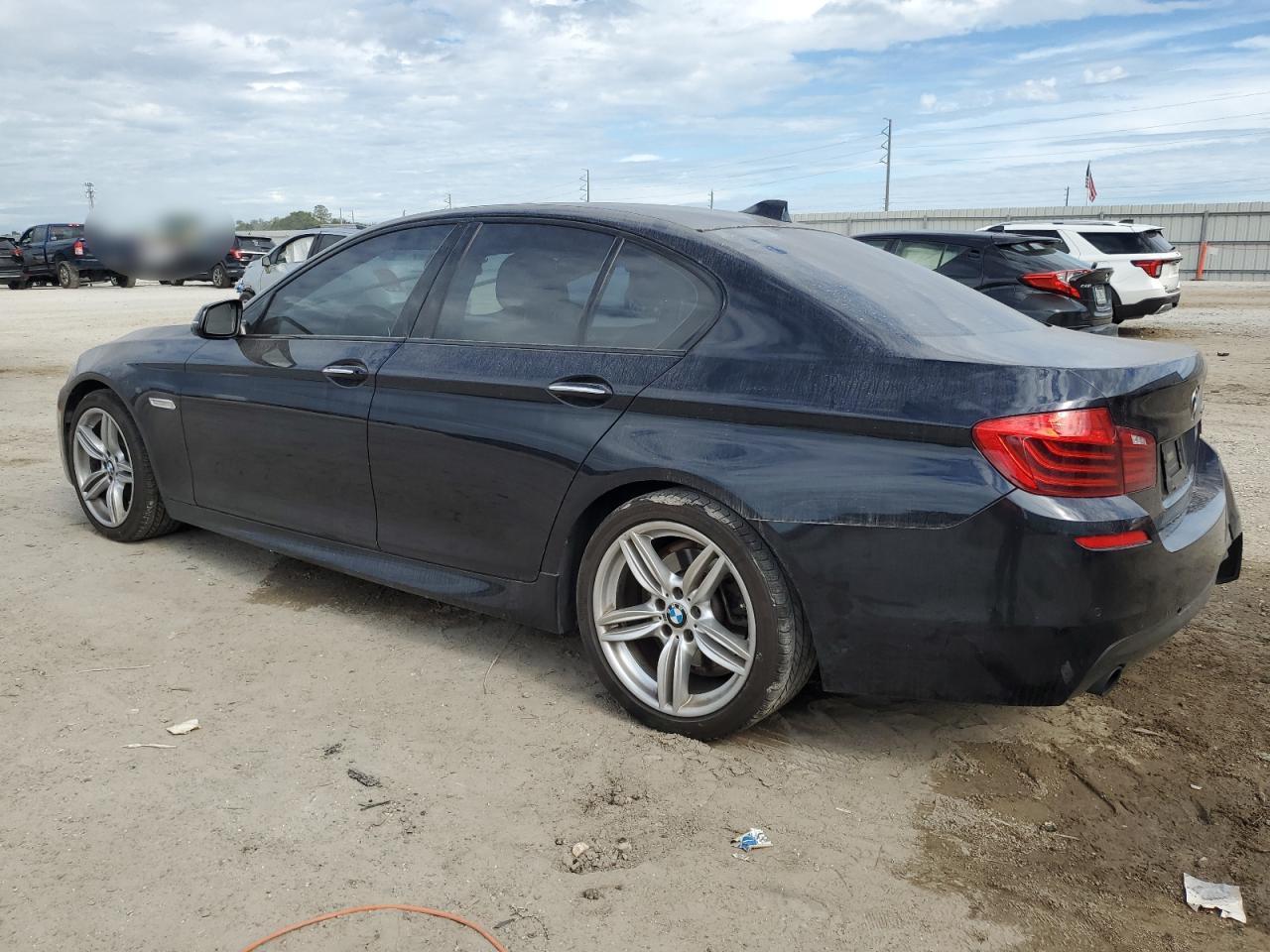 Фото: WBA5B1C50FG126448