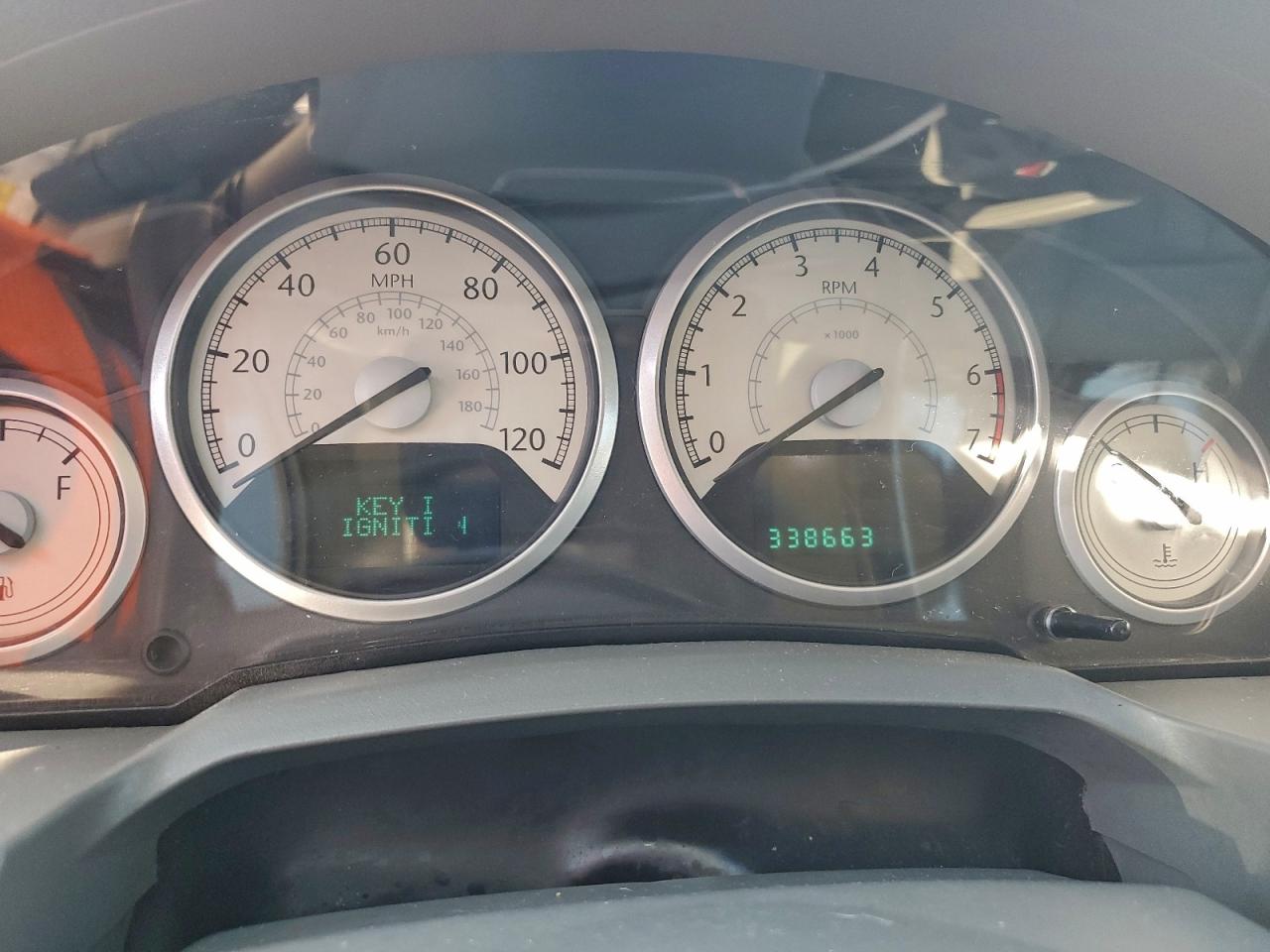 2008 Chrysler Town & Country Touring VIN: 2A8HR54P38R663151 Lot: 94382695