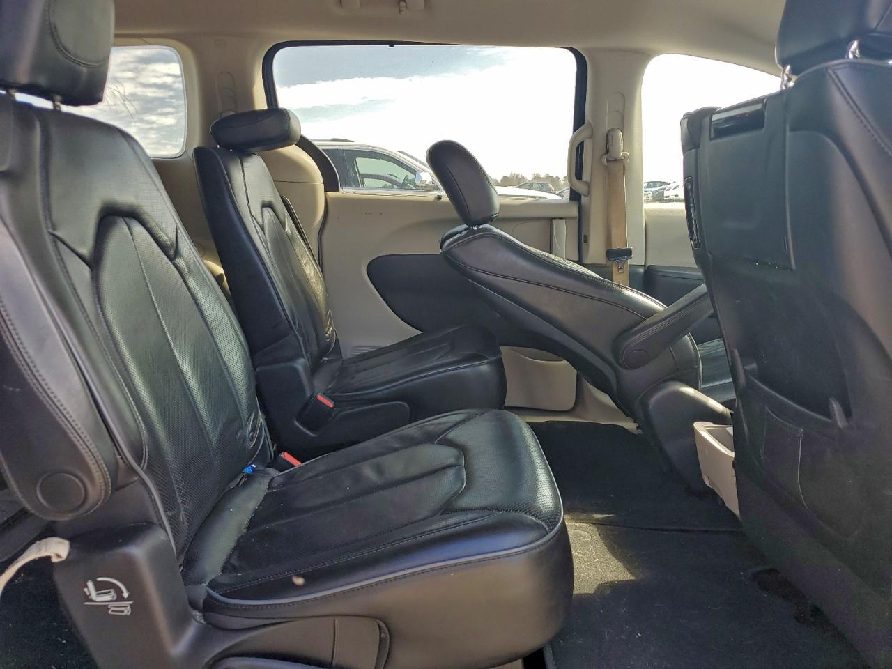 2018 Chrysler Pacifica Limited VIN: 2C4RC1GG9JR226391 Lot: 93095435