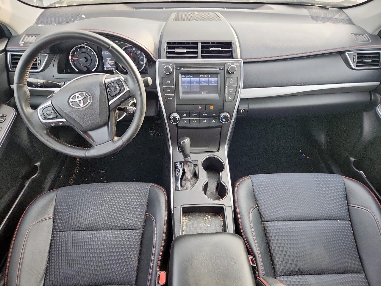 2015 Toyota Camry Le VIN: 4T1BF1FK2FU473742 Lot: 93093455