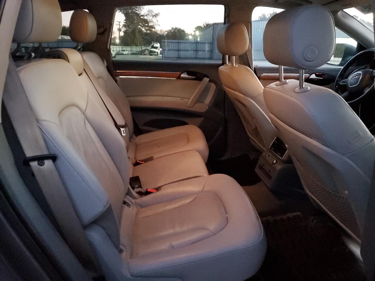 2010 Audi Q7 Premium Plus VIN: WA1LYAFE3AD000450 Lot: 92475015