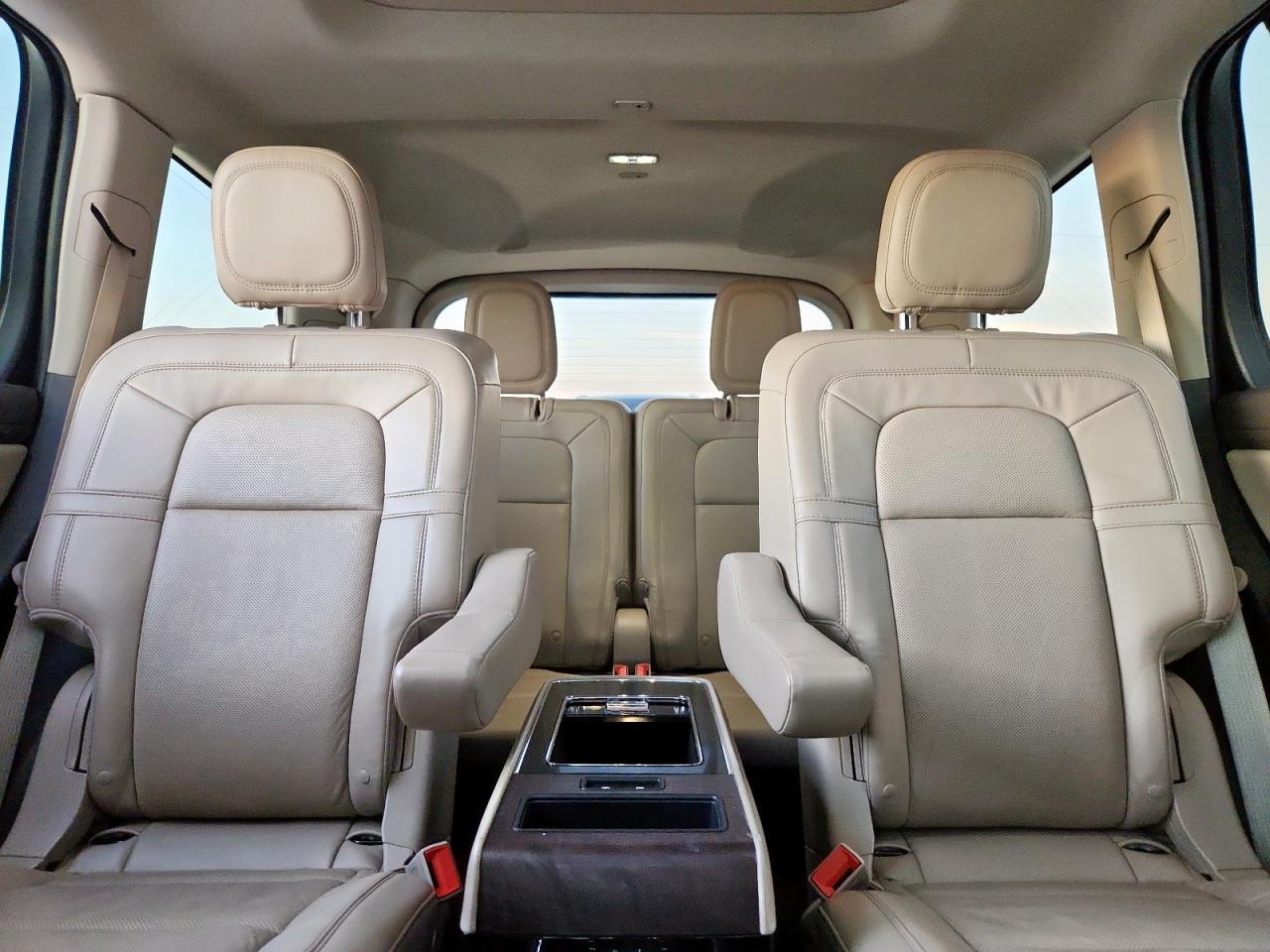 2020 Lincoln Aviator Reserve VIN: 5LM5J7XC2LGL03880 Lot: 91925545