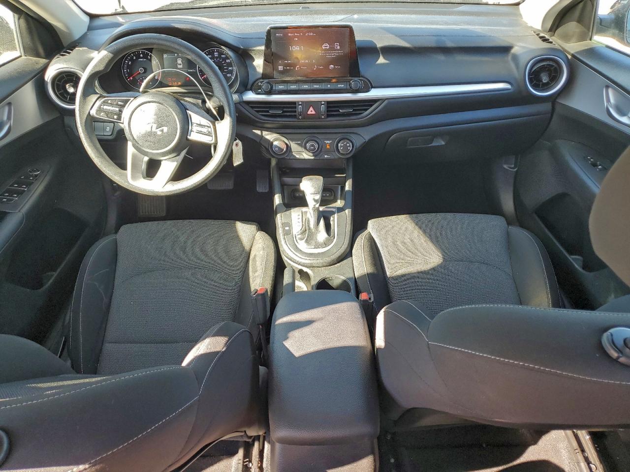 2023 Kia Forte Lx VIN: 3KPF24AD9PE686828 Lot: 91437025