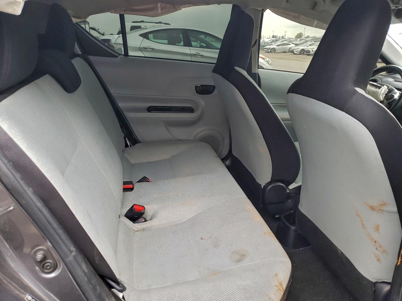 2014 Toyota Prius C VIN: JTDKDTB37E1084504 Lot: 94532235