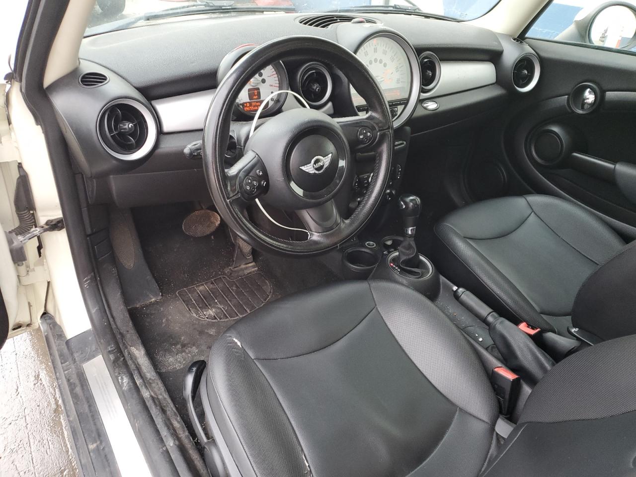 2013 Mini Cooper VIN: WMWSU3C53DT678622 Lot: 93320875