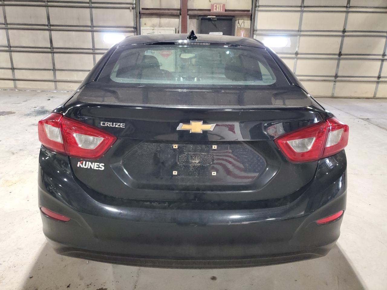 2018 Chevrolet Cruze Lt VIN: 1G1BE5SM7J7112996 Lot: 91100025