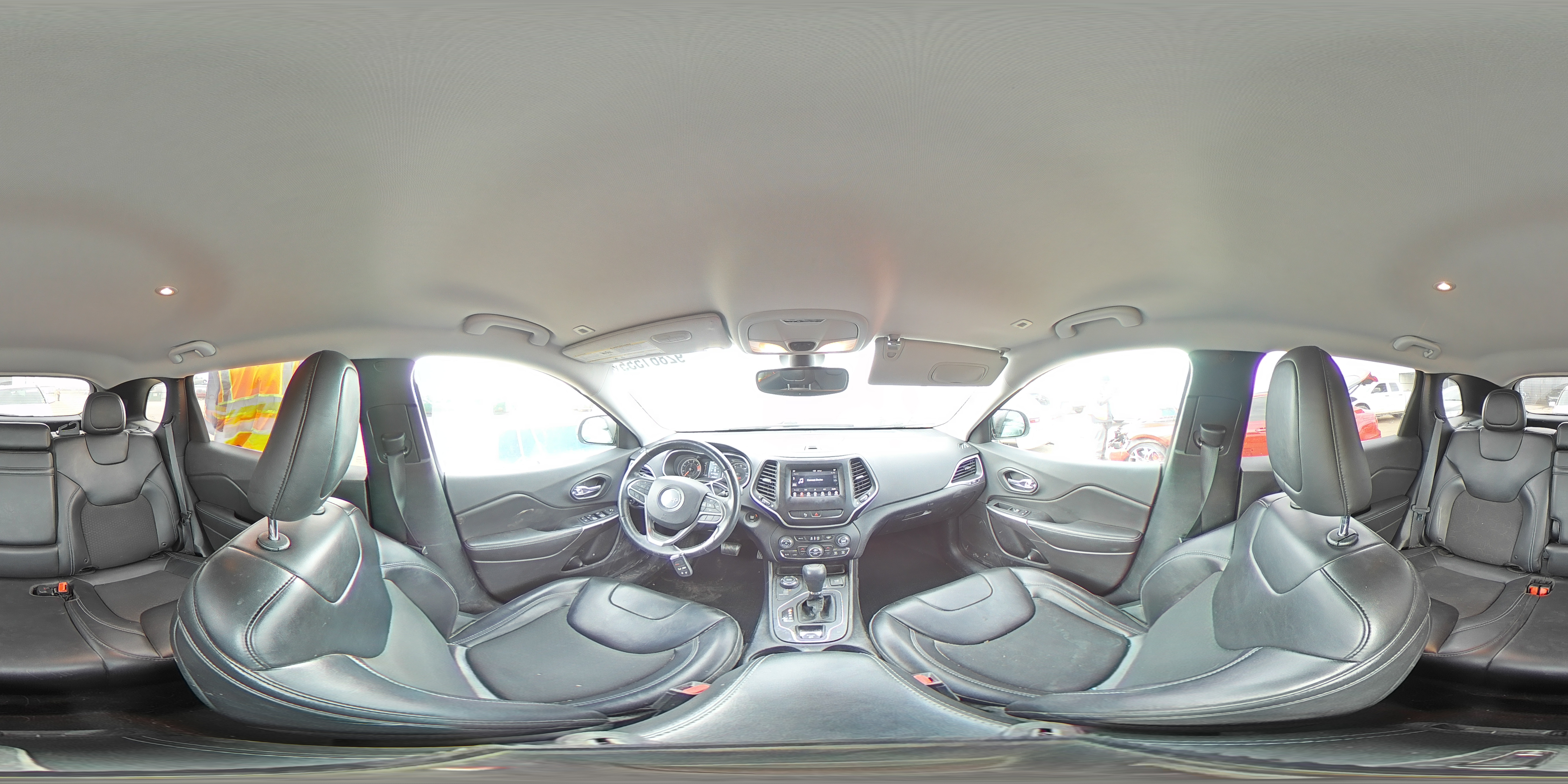 2019 Jeep Cherokee Latitude Plus VIN: 1C4PJMLB6KD402116 Lot: 92861555