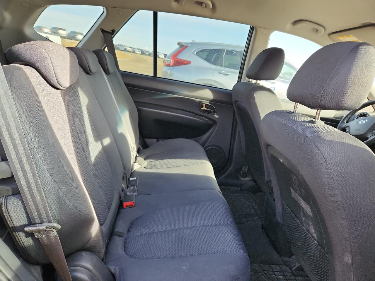 2012 Kia Rondo VIN: KNAHH8C67C7404657 Lot: 92219375