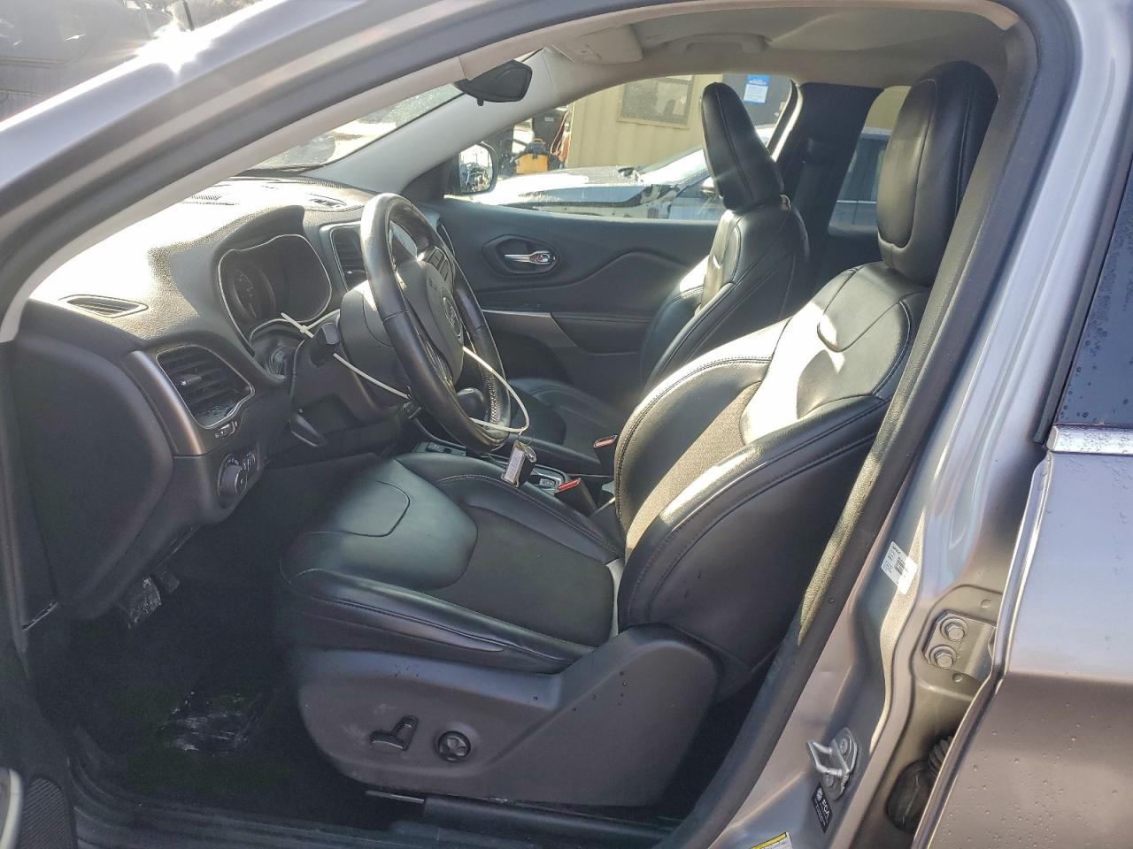 2021 Jeep Cherokee Latitude Plus VIN: 1C4PJLLB9MD169281 Lot: 92767095