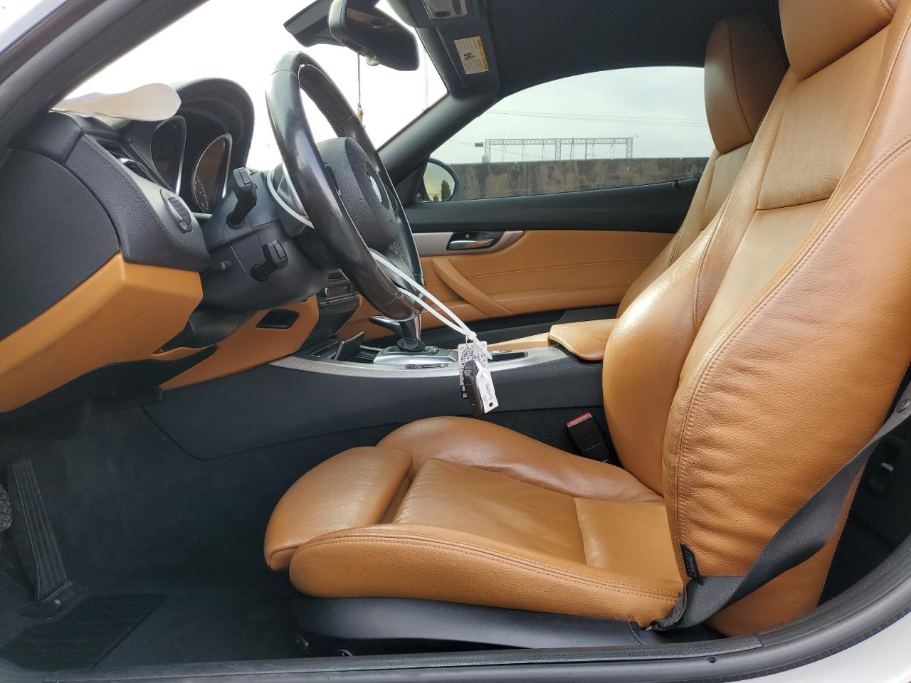 2014 BMW Z4 Sdrive28I VIN: WBALL5C55EJ105429 Lot: 92119595