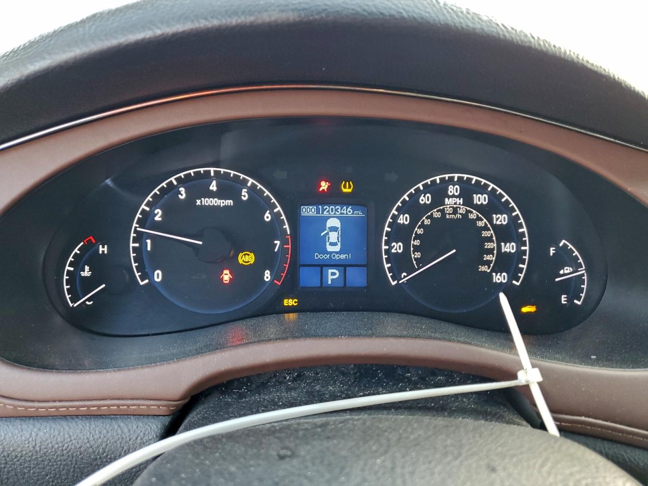 2010 Hyundai Genesis 4.6L VIN: KMHGC4DF5AU087718 Lot: 93753195