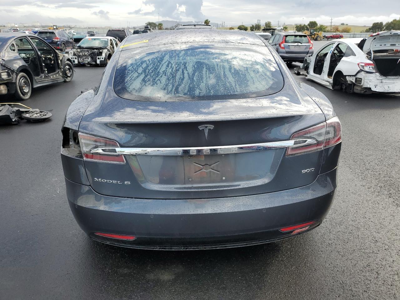 2017 Tesla Model S VIN: 5YJSA1E23HF215021 Lot: 92946265