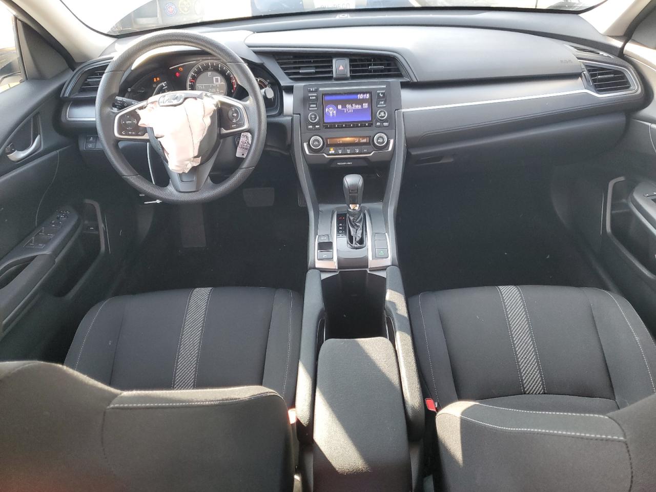 2018 Honda Civic Lx VIN: 2HGFC2F50JH581501 Lot: 91312135