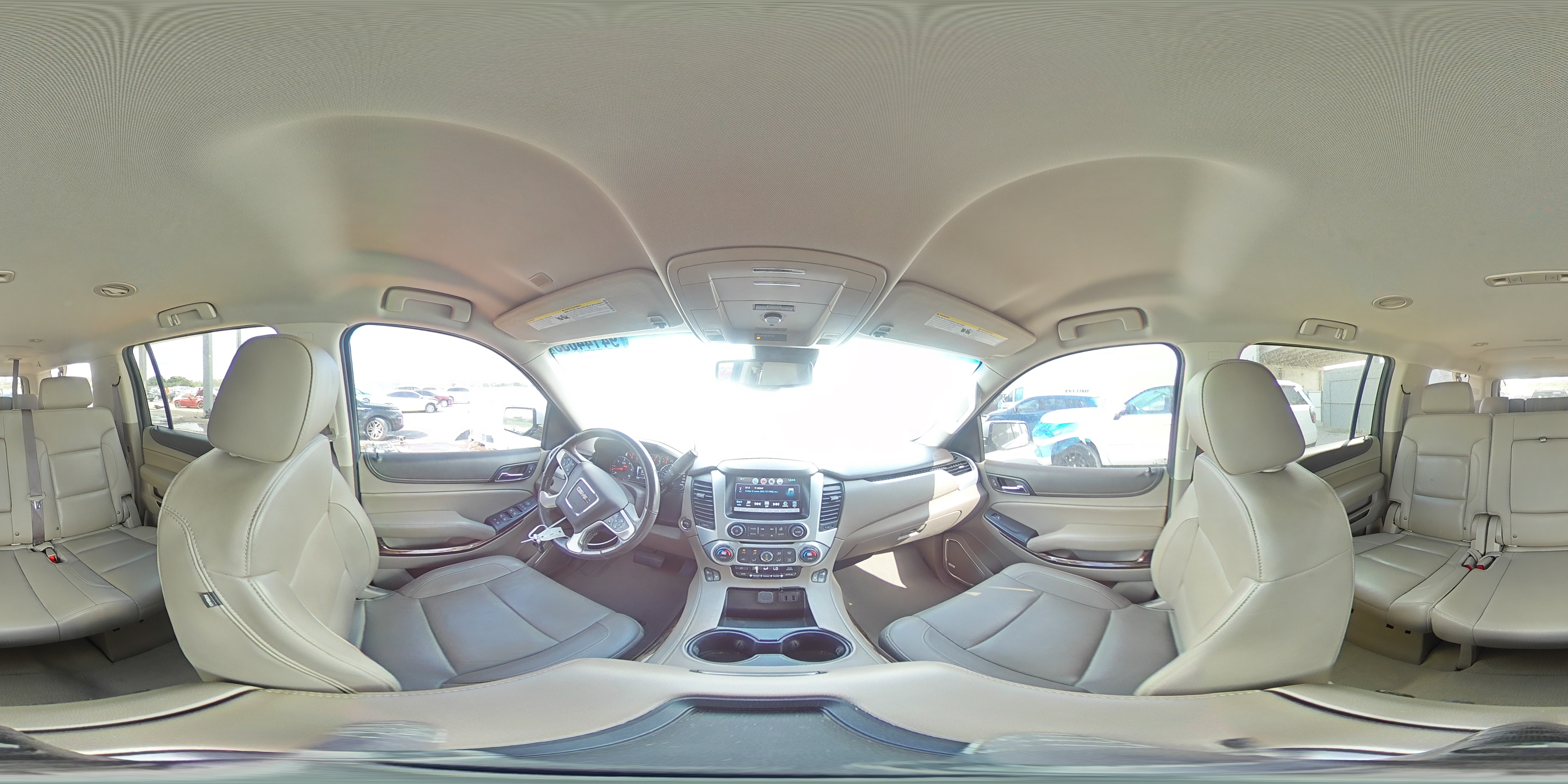 2019 GMC Yukon Xl C1500 Slt VIN: 1GKS1GKC4KR333536 Lot: 94144035