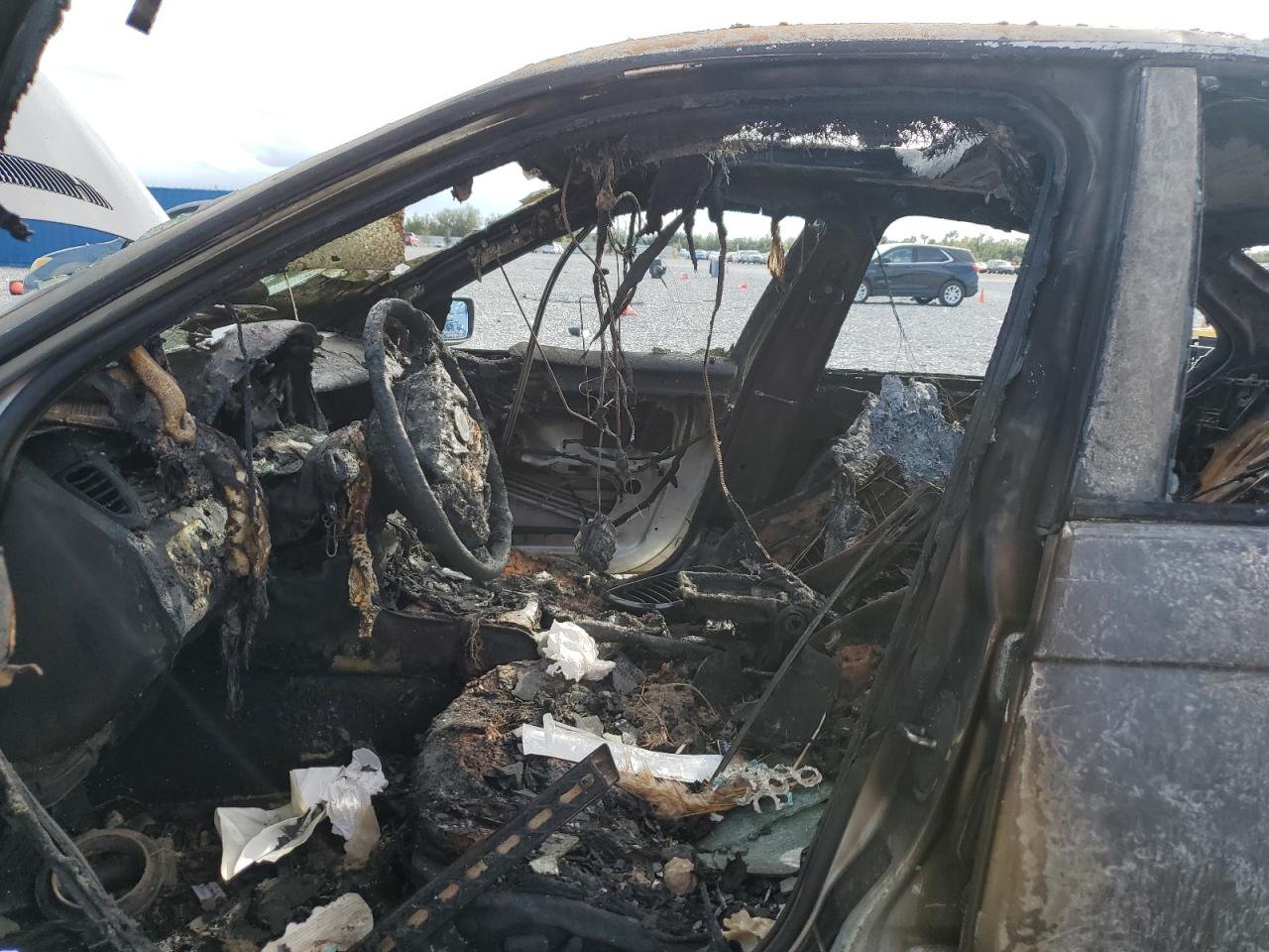 2004 BMW 325 I VIN: WBAET37494NJ45499 Lot: 91813305