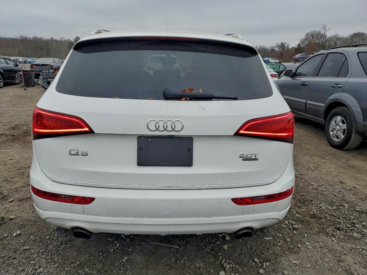 2017 Audi Q5 Premium VIN: WA1C2AFP1HA053758 Lot: 93582315