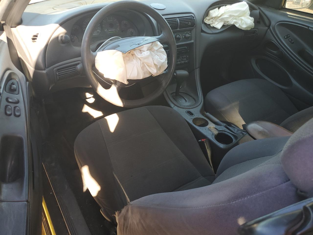 2001 Ford Mustang VIN: 1FAFP40441F163173 Lot: 91308985