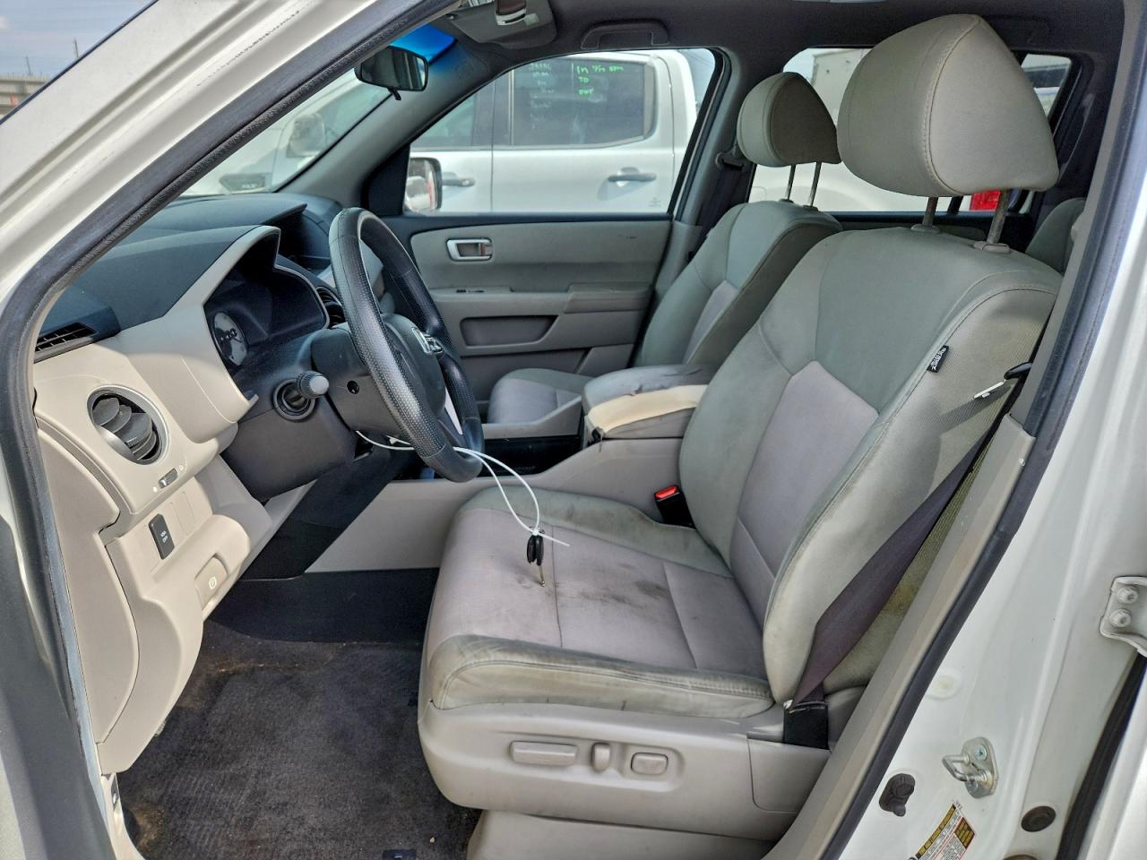 2011 Honda Pilot Ex VIN: 5FNYF4H41BB102797 Lot: 94732155