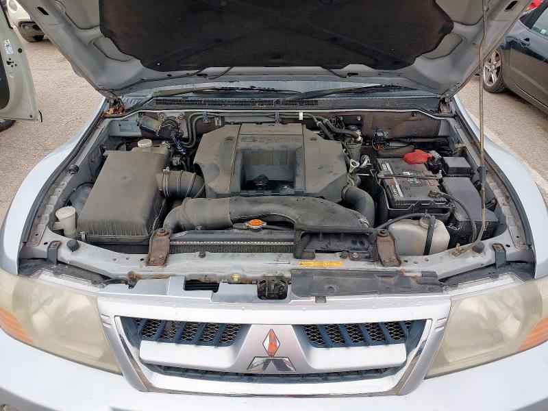 2004 MITSUBISHI SHOGUN 3.2 DI-D EQUIPPE 5DR