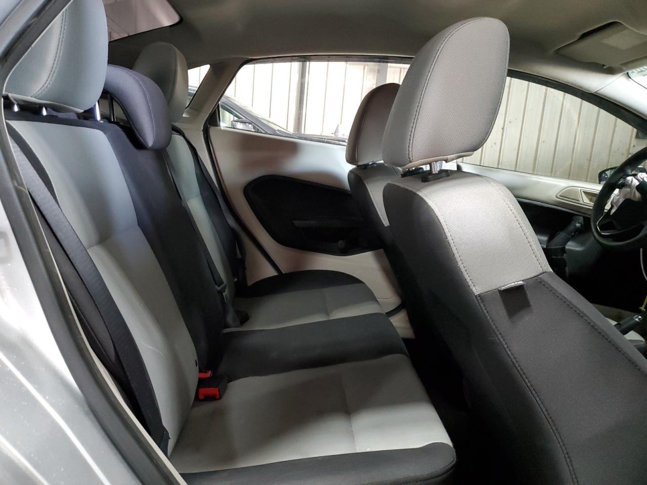 2011 Ford Fiesta S VIN: 3FADP4AJ5BM154236 Lot: 92202405