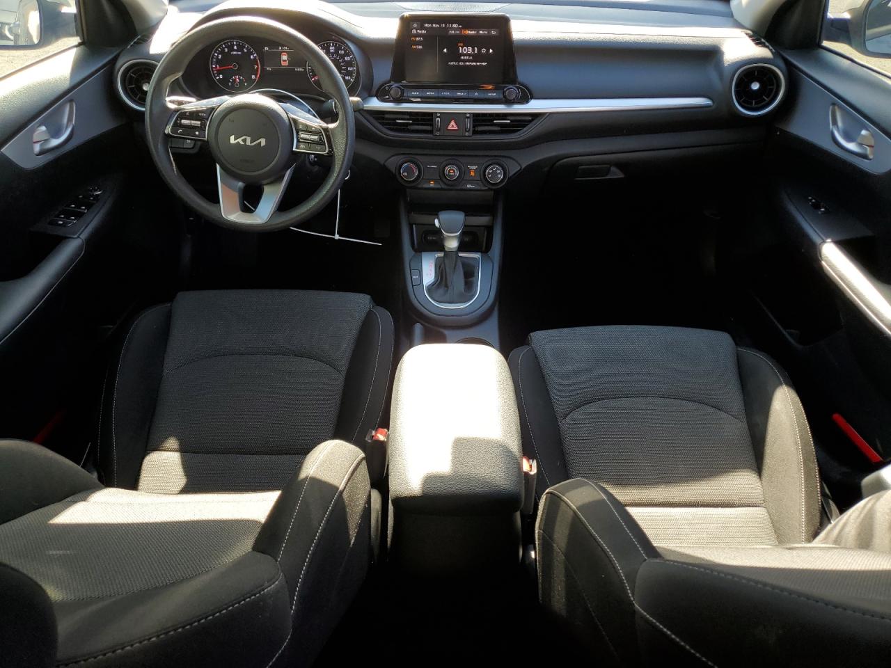 2024 Kia Forte Lx VIN: 3KPF24AD2RE729361 Lot: 92198565