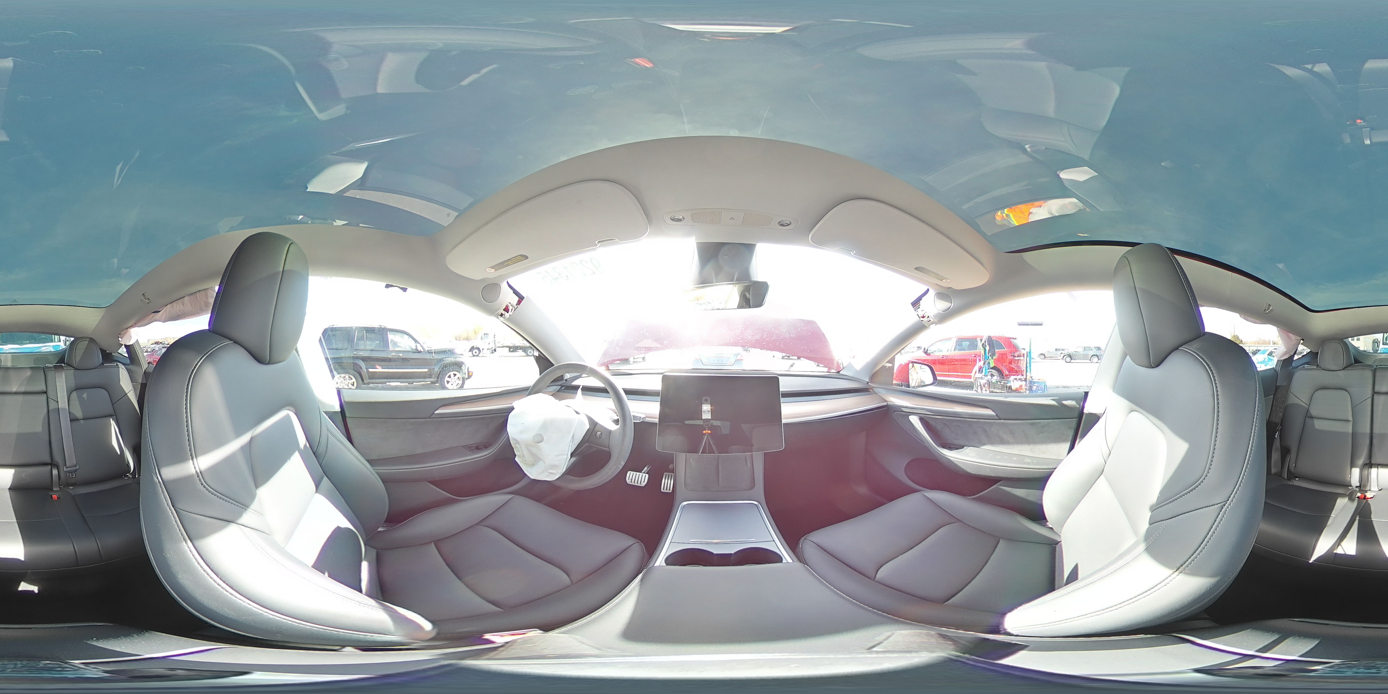 2025 Tesla Model Y VIN: 7SAYGDEF0SA353376 Lot: 92213455