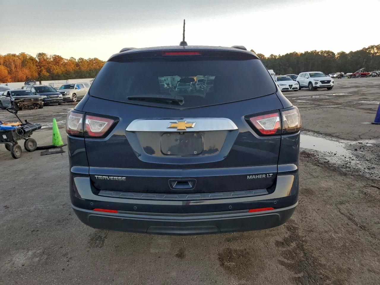 2017 Chevrolet Traverse Lt VIN: 1GNKRHKD9HJ304468 Lot: 94492845