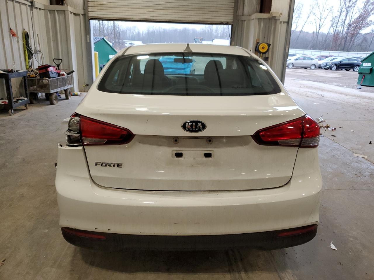 2017 Kia Forte Lx VIN: 3KPFK4A79HE060854 Lot: 93302975