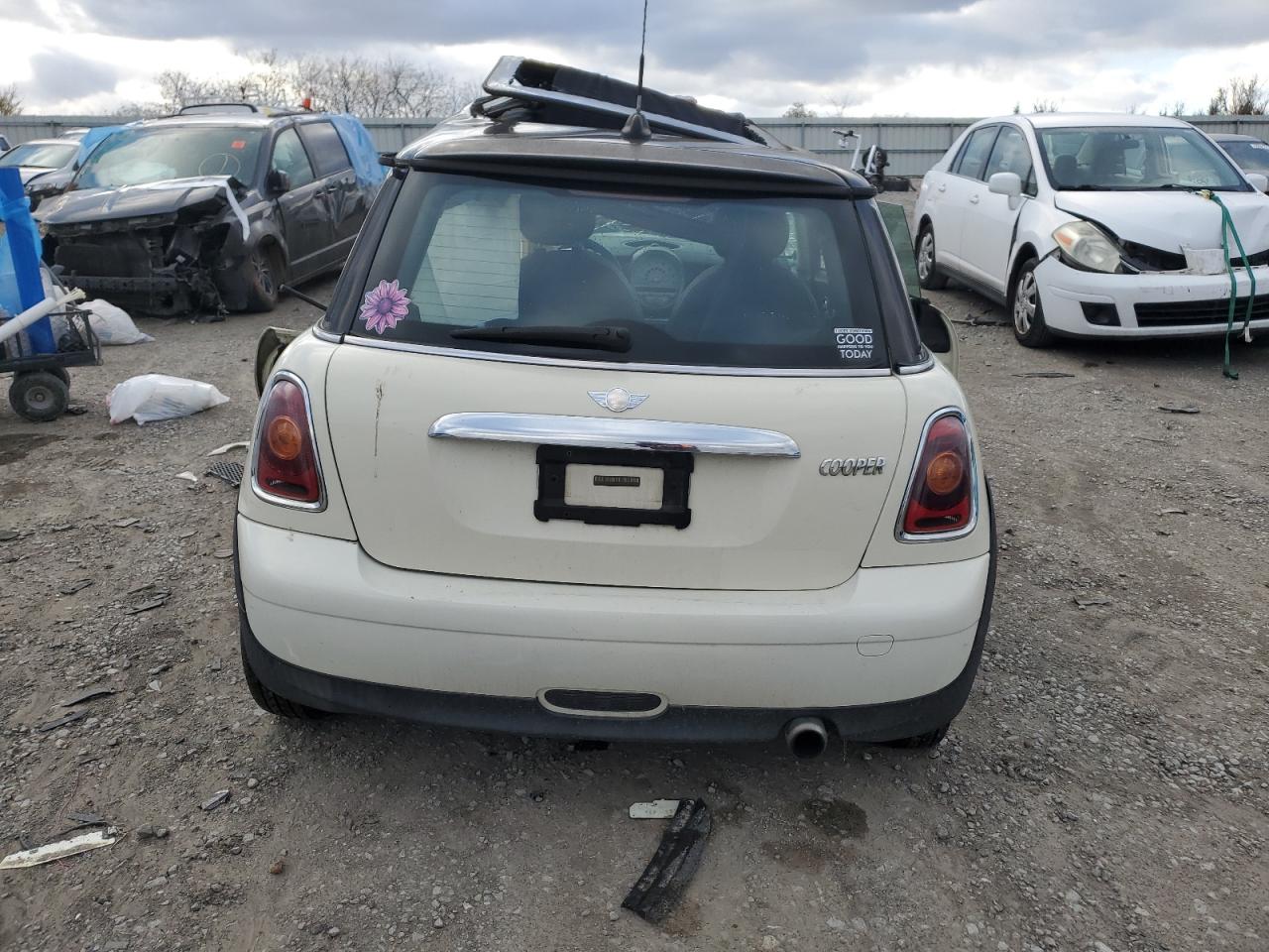 2008 Mini Cooper VIN: WMWMF33578TT61869 Lot: 91648985