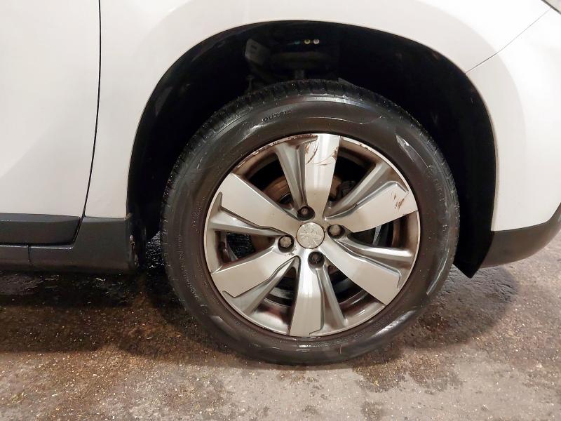 2014 PEUGEOT 2008 1.2 VTI ACTIVE 5DR