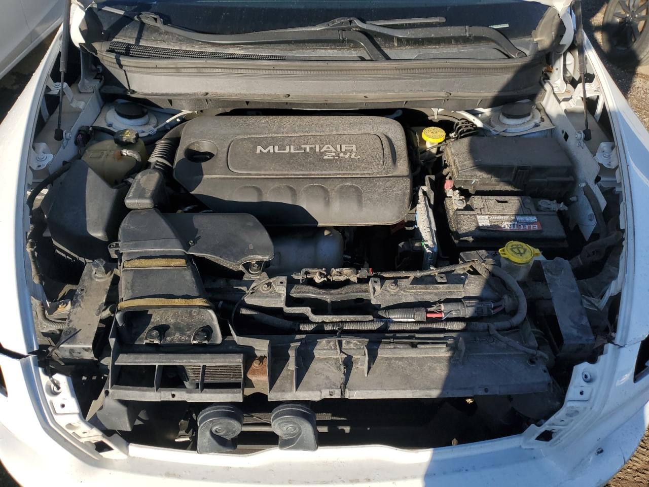 2015 Jeep Cherokee Sport VIN: 1C4PJMAB2FW716150 Lot: 90719445