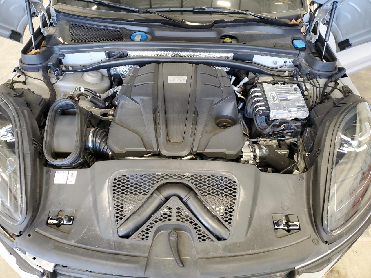 2024 Porsche Macan S VIN: WP1AG2A57RLB41373 Lot: 90869695