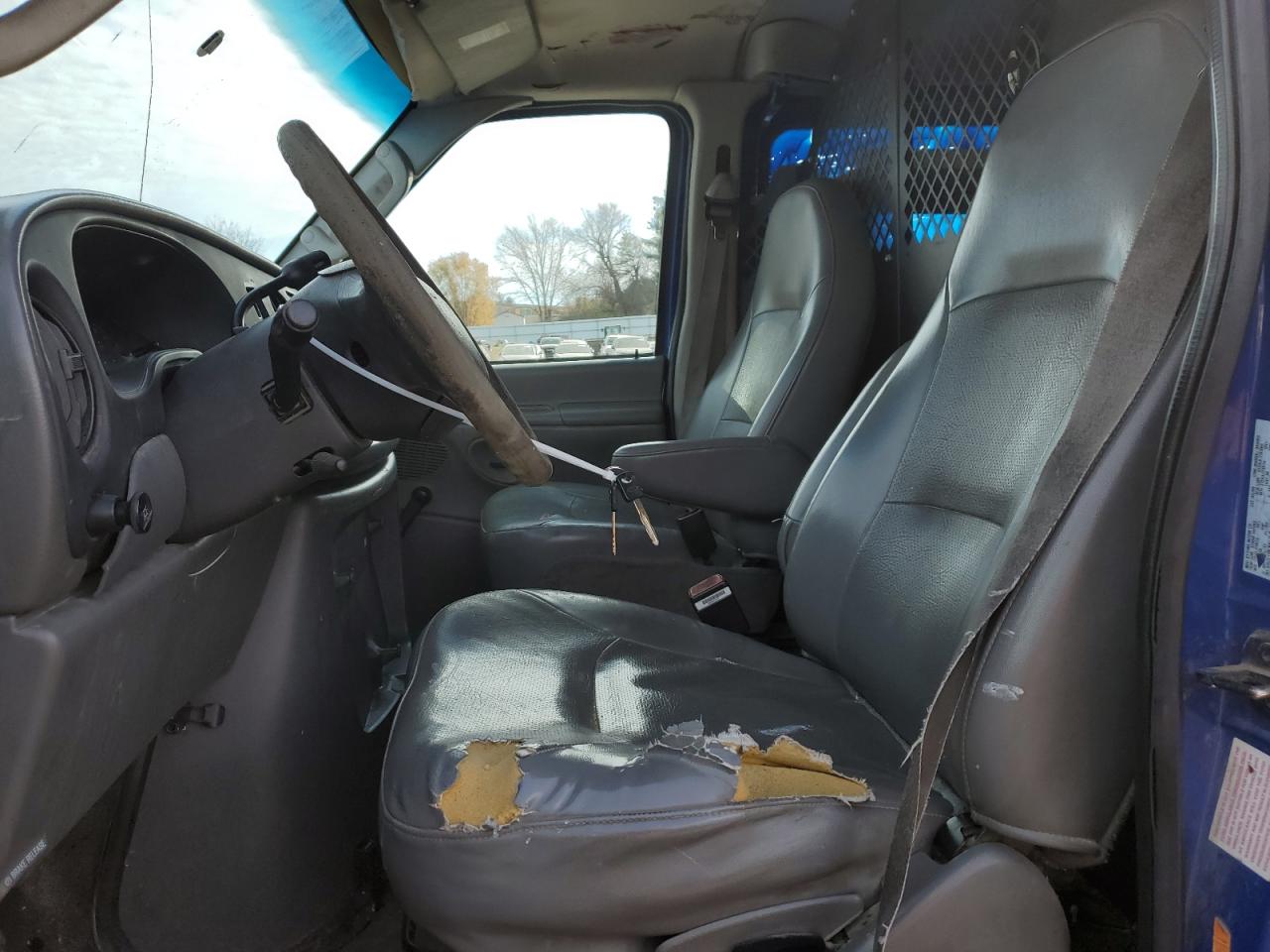 2004 Ford E250 Delivery Van VIN: 1FTNE24W84HA63761 Lot: 91498145