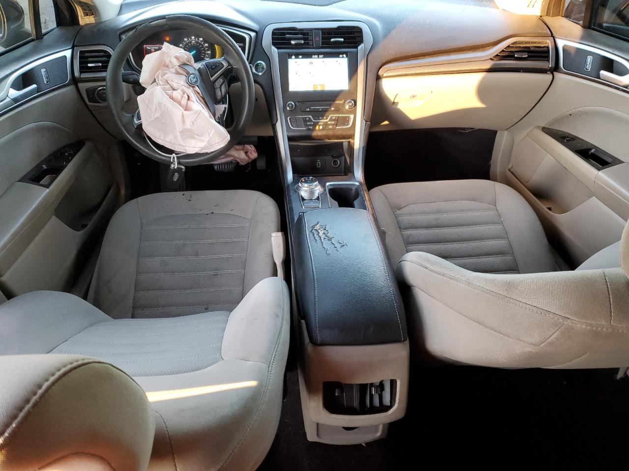 2017 Ford Fusion Se VIN: 3FA6P0H73HR106807 Lot: 90789445