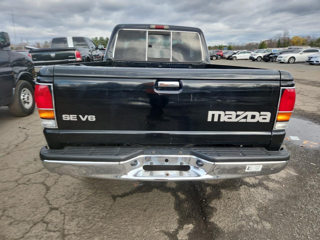 1998 Mazda B4000 Cab Plus VIN: 4F4YR16X2WTM05889 Lot: 92861885