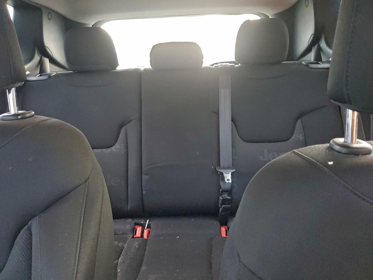 2017 Jeep Renegade Sport VIN: ZACCJBAB1HPF21028 Lot: 91900035