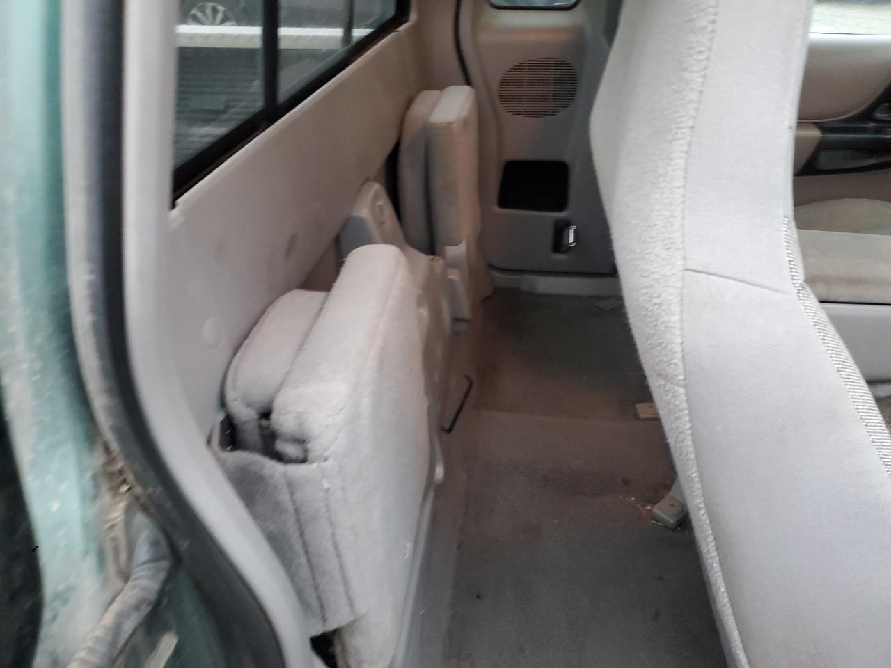 2000 Ford Ranger Super Cab VIN: 1FTYR14V2YTB17156 Lot: 92331175