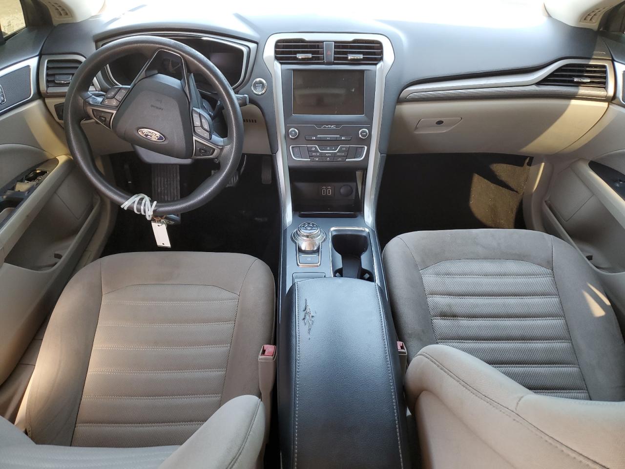 2019 Ford Fusion Se VIN: 3FA6P0HD2KR219158 Lot: 92860895