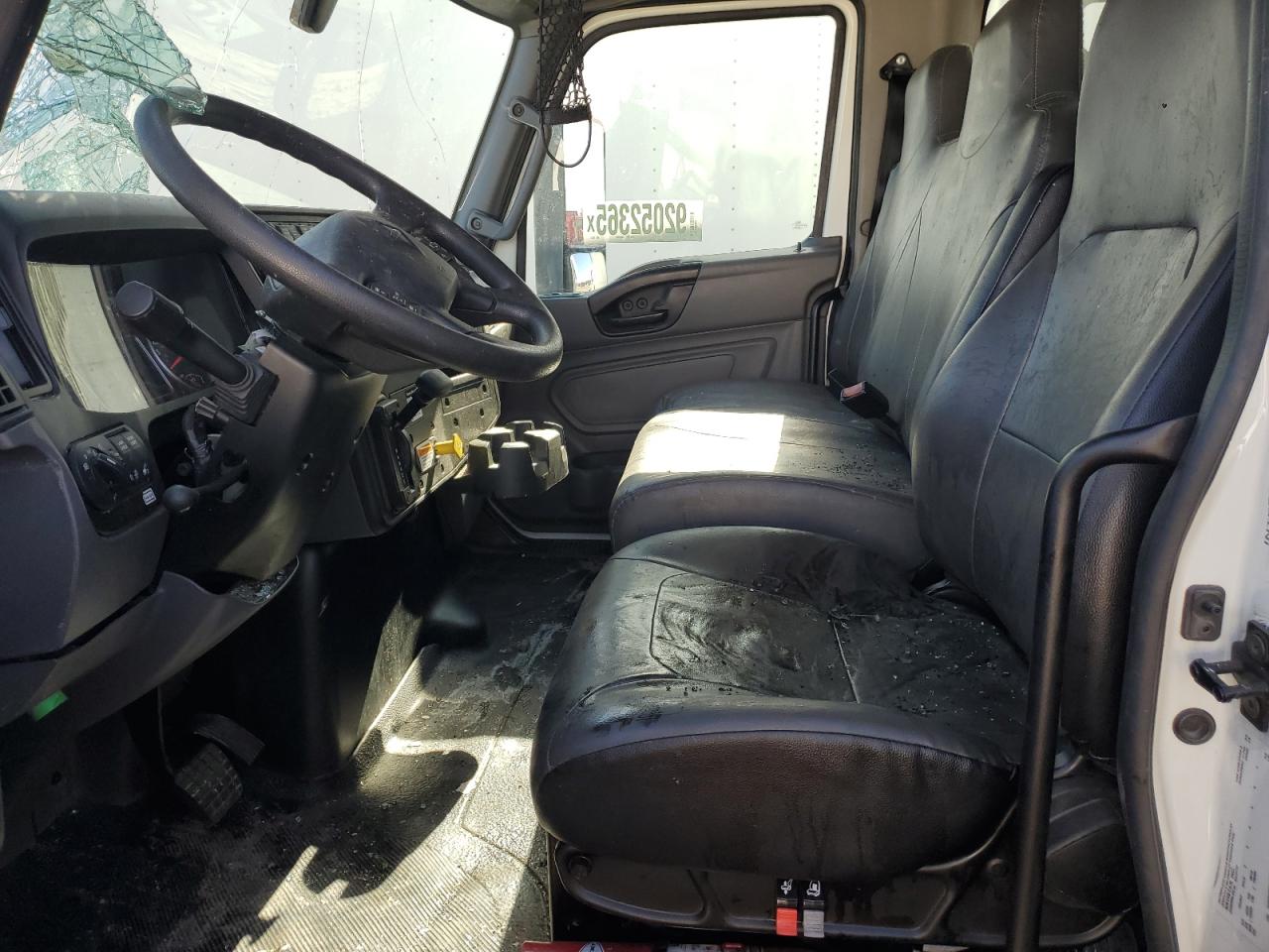 2024 International Mv607 Box Truck VIN: 3HAEUMML2RL745012 Lot: 92052365