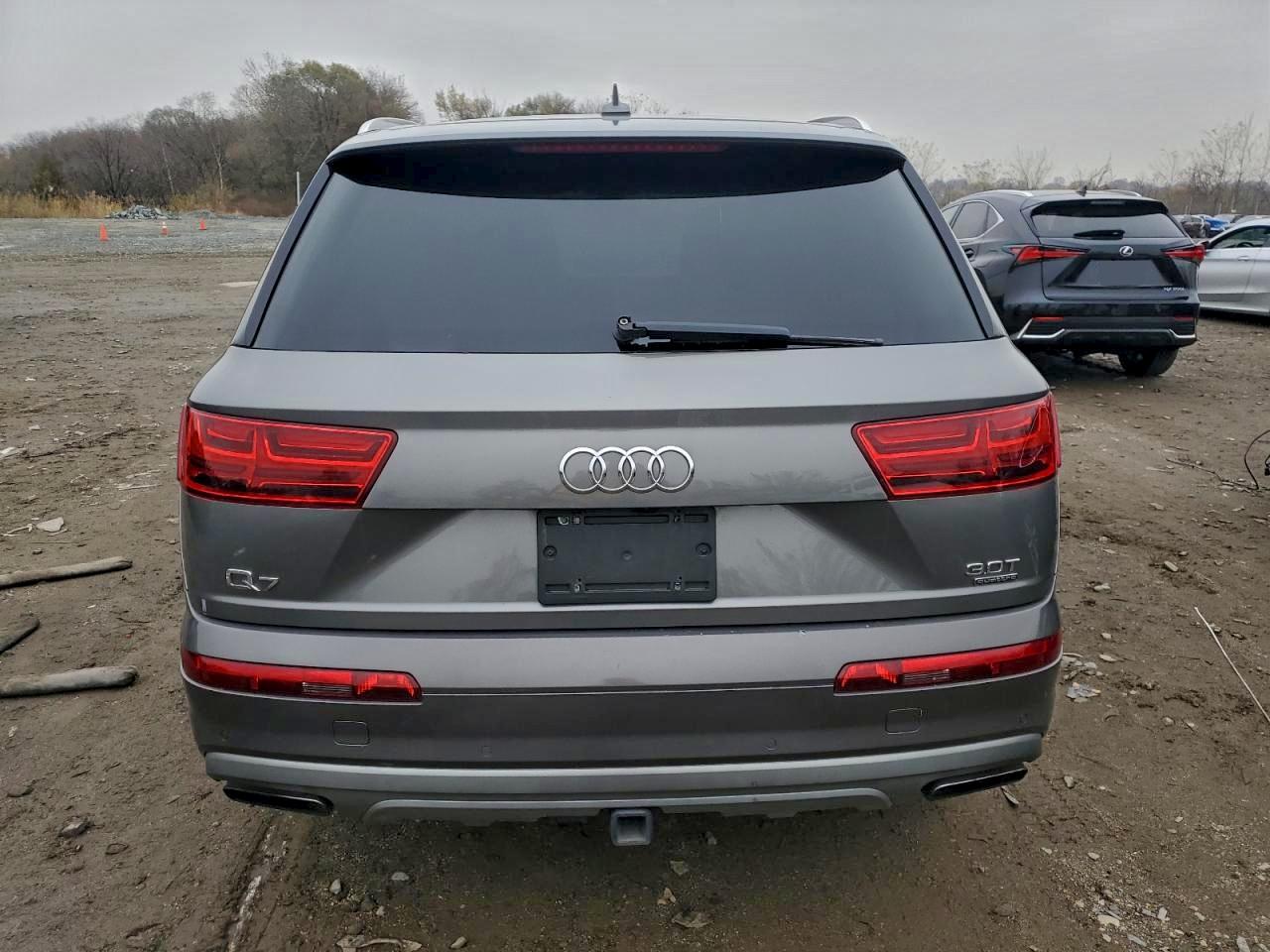 2017 Audi Q7 Premium Plus VIN: WA1LAAF78HD006065 Lot: 94052475