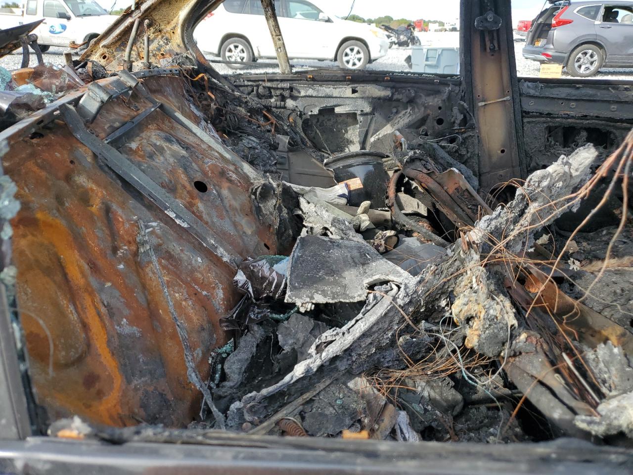 2004 BMW 325 I VIN: WBAET37494NJ45499 Lot: 91813305