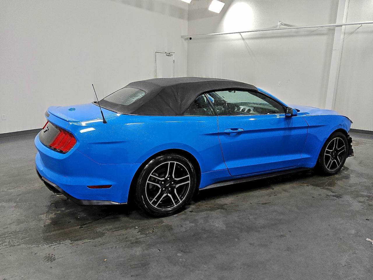 2023 Ford Mustang VIN: 1FATP8UH7P5105693 Lot: 94251385