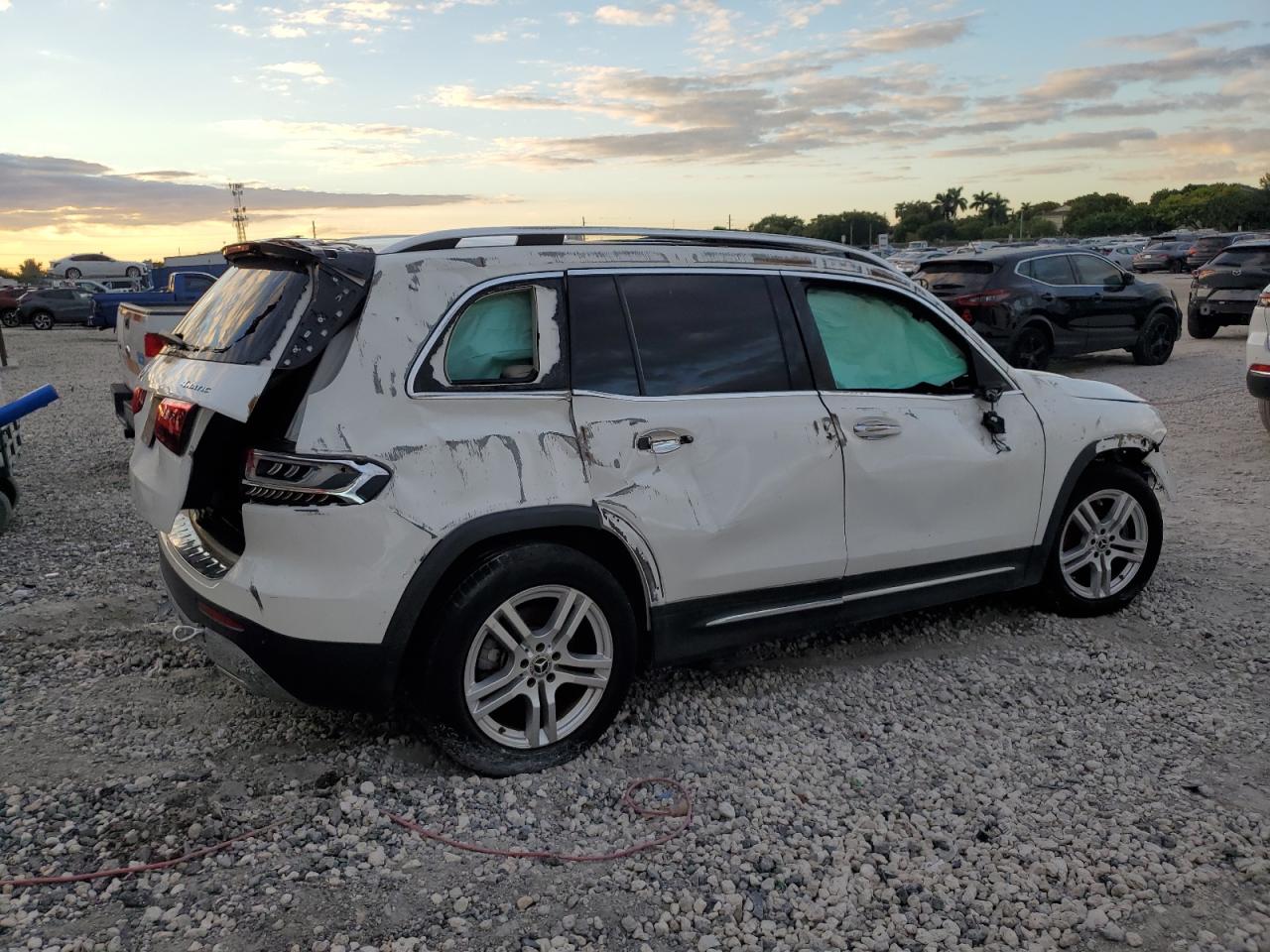 Фото: W1N4M4HB4LW034486