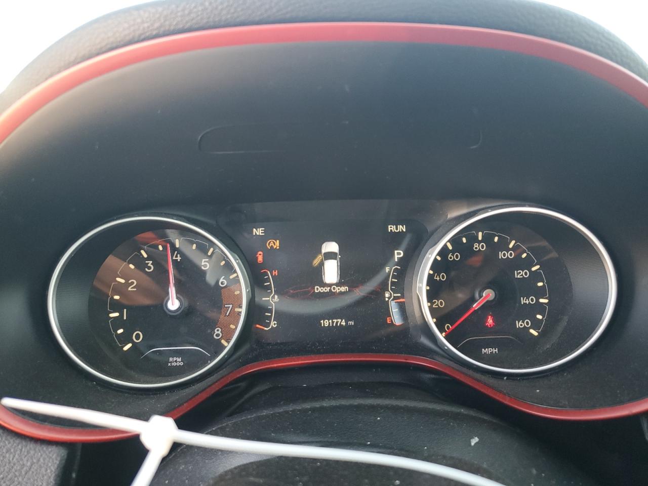 2019 Jeep Compass Trailhawk VIN: 3C4NJDDB9KT671243 Lot: 92258655