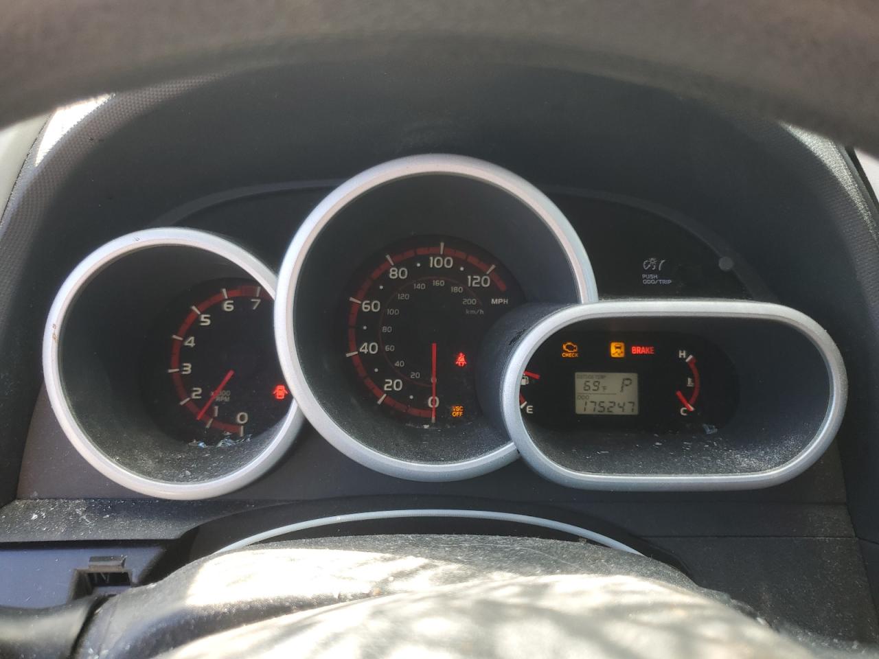 2010 Toyota Corolla Matrix VIN: 2T1KU4EE5AC445477 Lot: 90738625