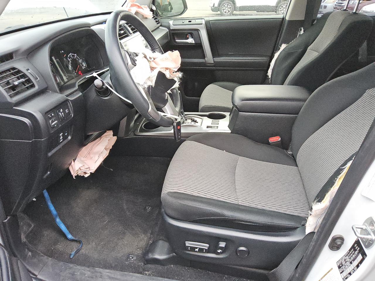 2024 Toyota 4Runner Sr5/Sr5 Premium VIN: JTEMU5JR0R6247590 Lot: 89729425